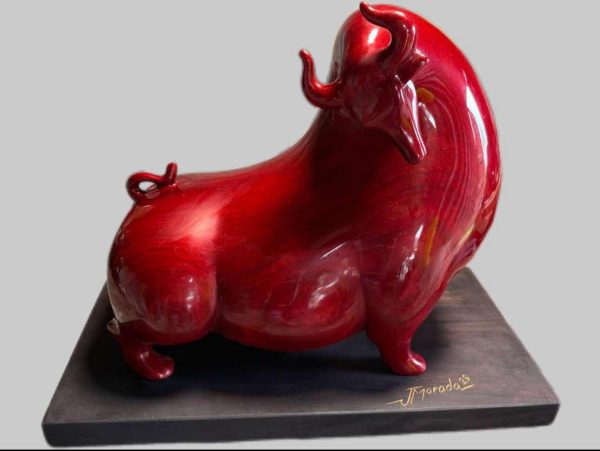 Vibrant Bull